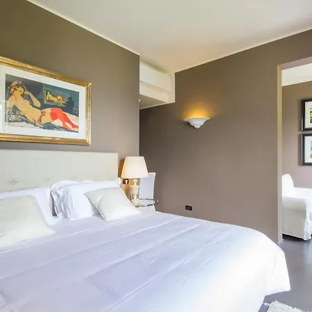 别墅 Sleeps 12 Pool Air Con