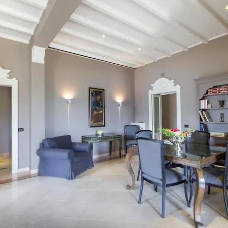 Sleeps 12 Pool Air Con Argegno