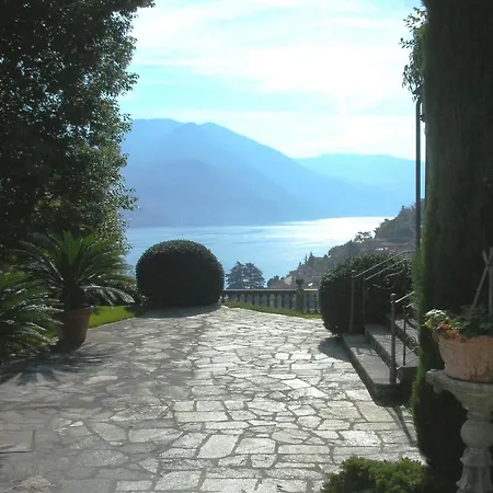 Sleeps 12 Pool Air Con Villa