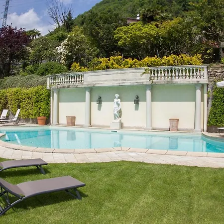 Sleeps 12 Pool Air Con * Argegno